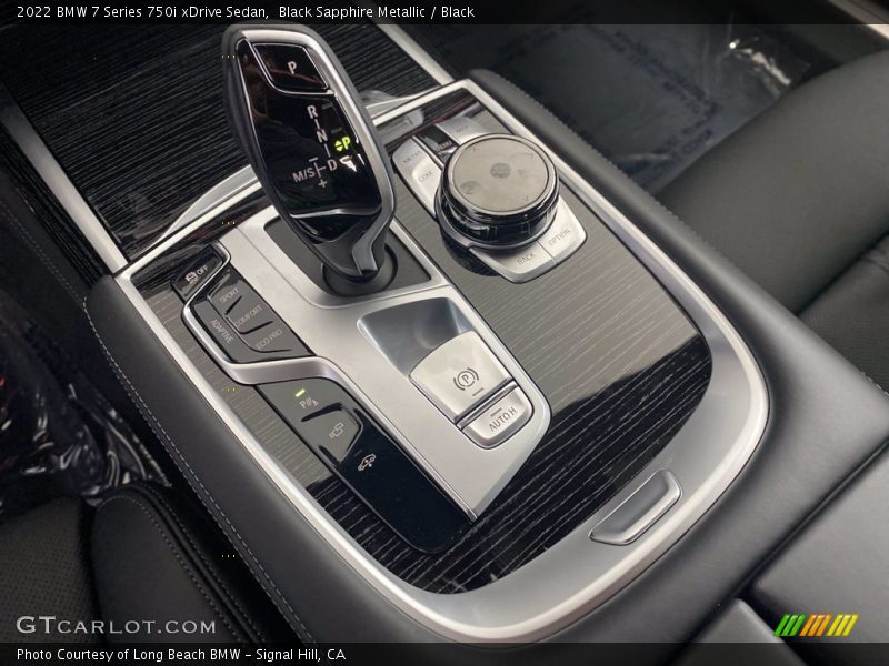  2022 7 Series 750i xDrive Sedan 8 Speed Automatic Shifter