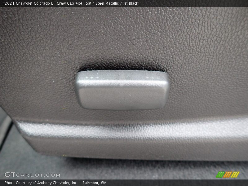 Satin Steel Metallic / Jet Black 2021 Chevrolet Colorado LT Crew Cab 4x4