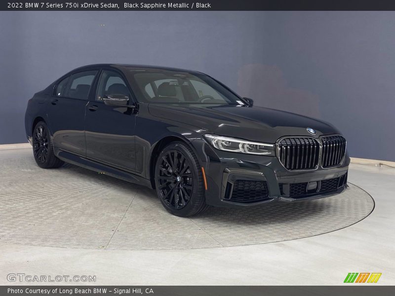 Front 3/4 View of 2022 7 Series 750i xDrive Sedan
