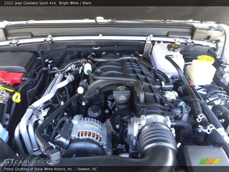 Bright White / Black 2022 Jeep Gladiator Sport 4x4