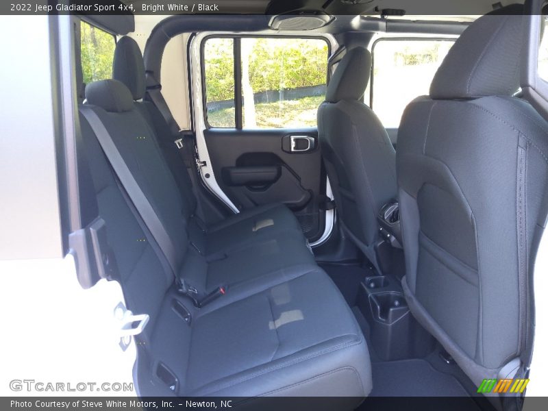 Bright White / Black 2022 Jeep Gladiator Sport 4x4