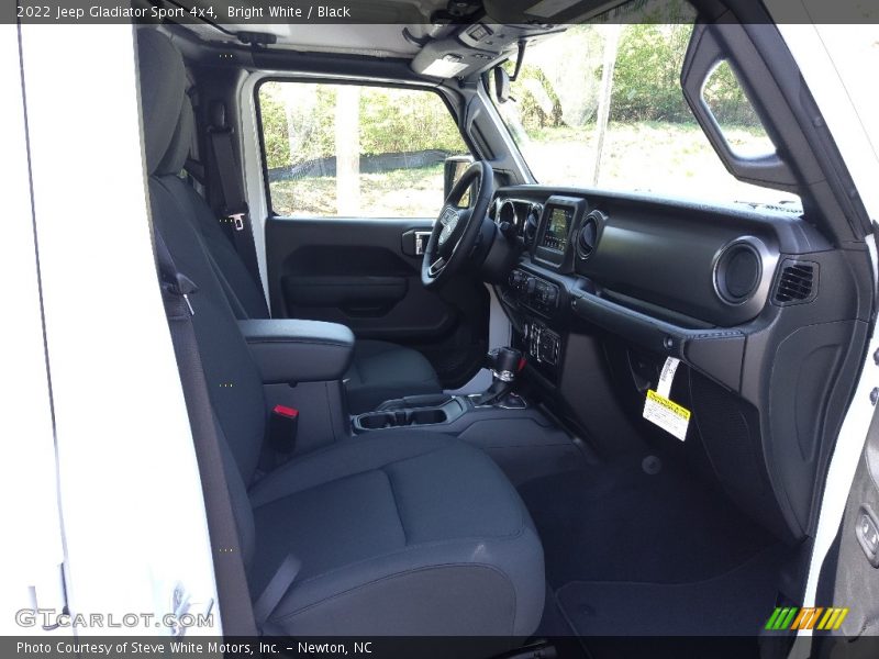 Bright White / Black 2022 Jeep Gladiator Sport 4x4