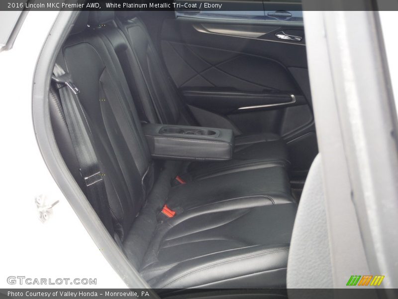 White Platinum Metallic Tri-Coat / Ebony 2016 Lincoln MKC Premier AWD