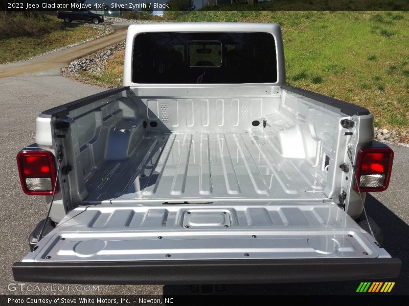 Silver Zynith / Black 2022 Jeep Gladiator Mojave 4x4