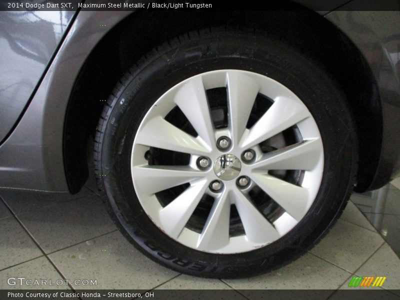 Maximum Steel Metallic / Black/Light Tungsten 2014 Dodge Dart SXT