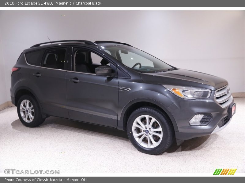 Magnetic / Charcoal Black 2018 Ford Escape SE 4WD