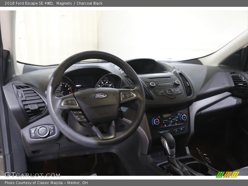 Magnetic / Charcoal Black 2018 Ford Escape SE 4WD