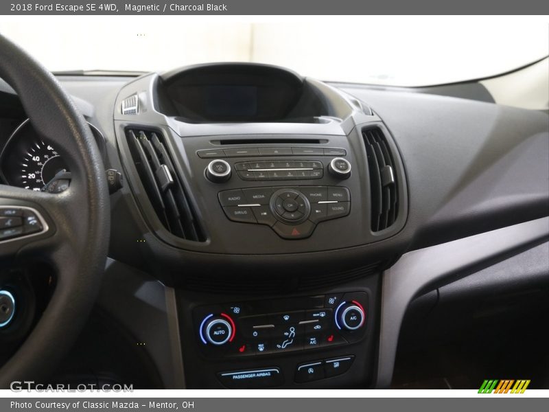 Magnetic / Charcoal Black 2018 Ford Escape SE 4WD