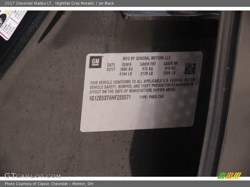 Nightfall Gray Metallic / Jet Black 2017 Chevrolet Malibu LT