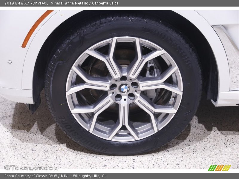Mineral White Metallic / Canberra Beige 2019 BMW X7 xDrive40i