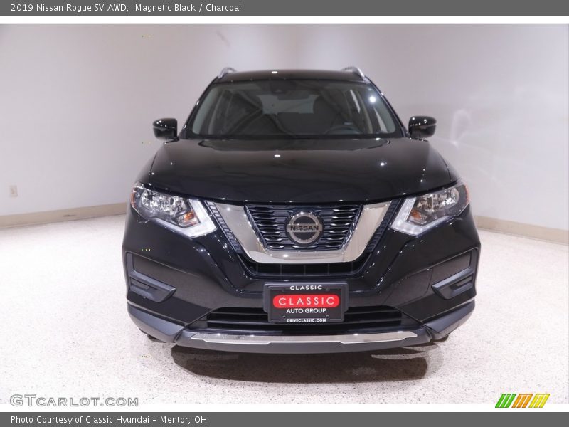 Magnetic Black / Charcoal 2019 Nissan Rogue SV AWD