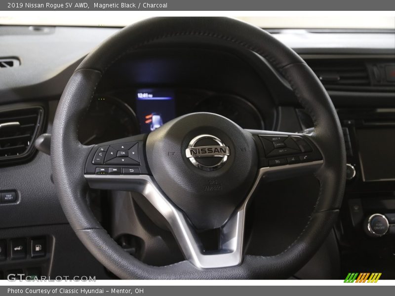 Magnetic Black / Charcoal 2019 Nissan Rogue SV AWD