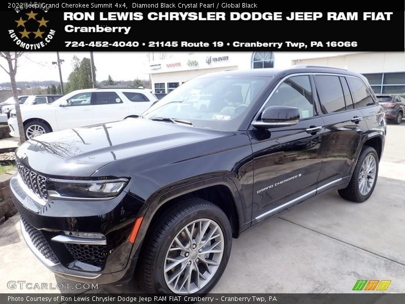 Diamond Black Crystal Pearl / Global Black 2022 Jeep Grand Cherokee Summit 4x4