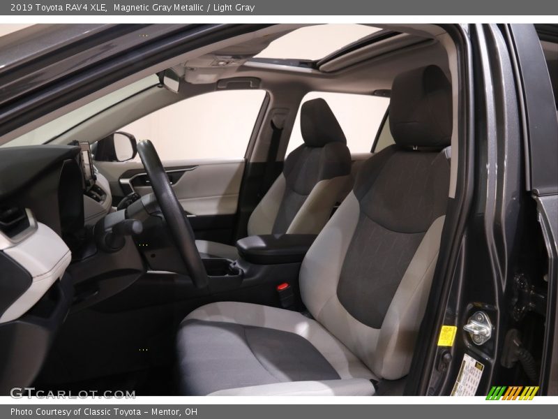 Magnetic Gray Metallic / Light Gray 2019 Toyota RAV4 XLE