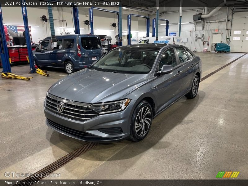 Platinum Gray Metallic / Titan Black 2021 Volkswagen Jetta SEL