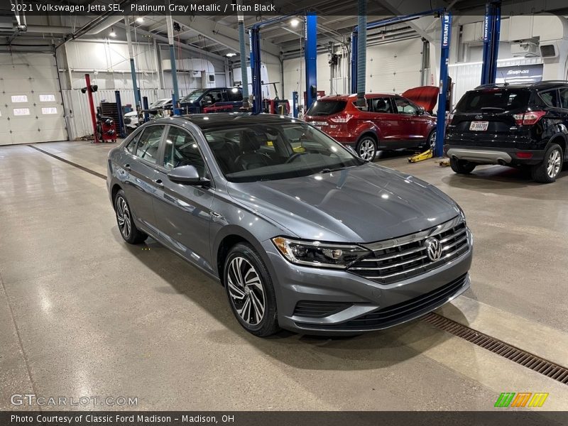 Platinum Gray Metallic / Titan Black 2021 Volkswagen Jetta SEL