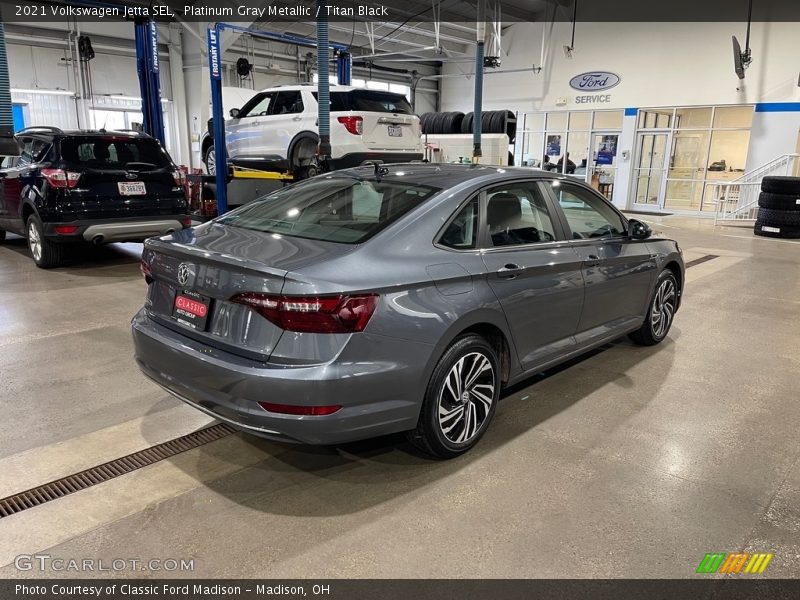 Platinum Gray Metallic / Titan Black 2021 Volkswagen Jetta SEL