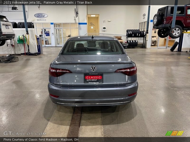 Platinum Gray Metallic / Titan Black 2021 Volkswagen Jetta SEL