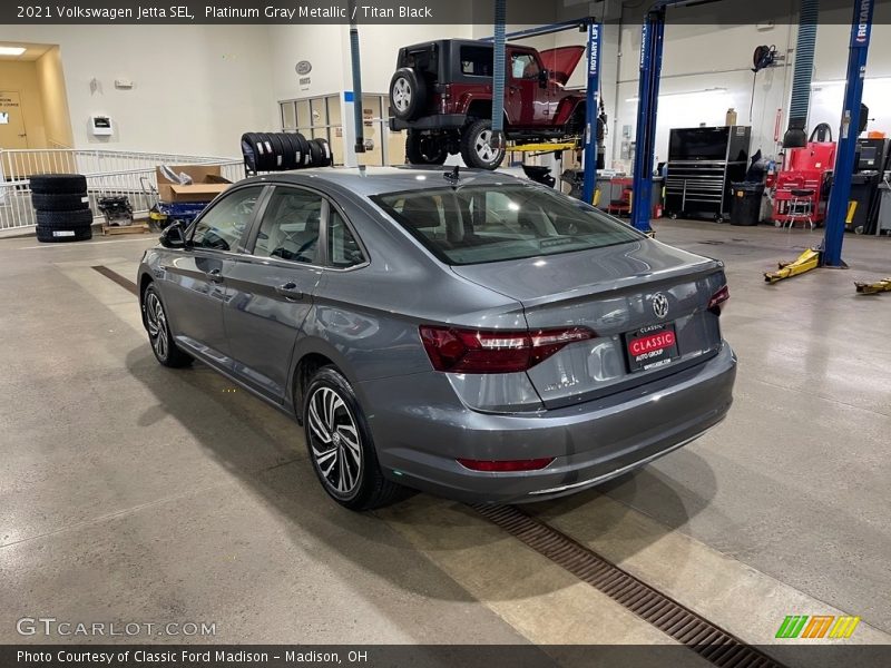 Platinum Gray Metallic / Titan Black 2021 Volkswagen Jetta SEL