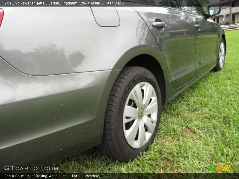 Platinum Gray Metallic / Titan Black 2011 Volkswagen Jetta S Sedan