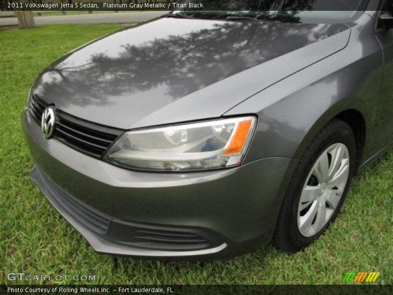 Platinum Gray Metallic / Titan Black 2011 Volkswagen Jetta S Sedan