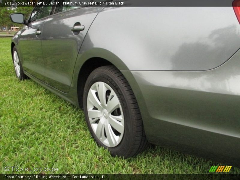 Platinum Gray Metallic / Titan Black 2011 Volkswagen Jetta S Sedan