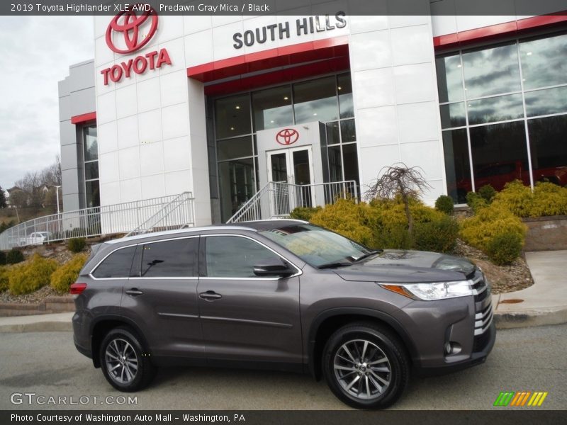 Predawn Gray Mica / Black 2019 Toyota Highlander XLE AWD