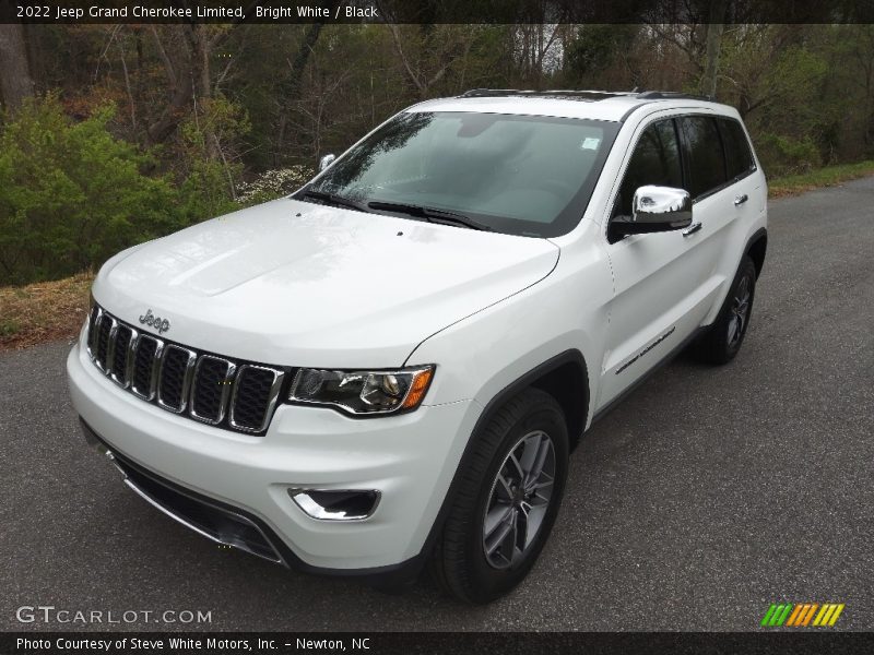 Bright White / Black 2022 Jeep Grand Cherokee Limited