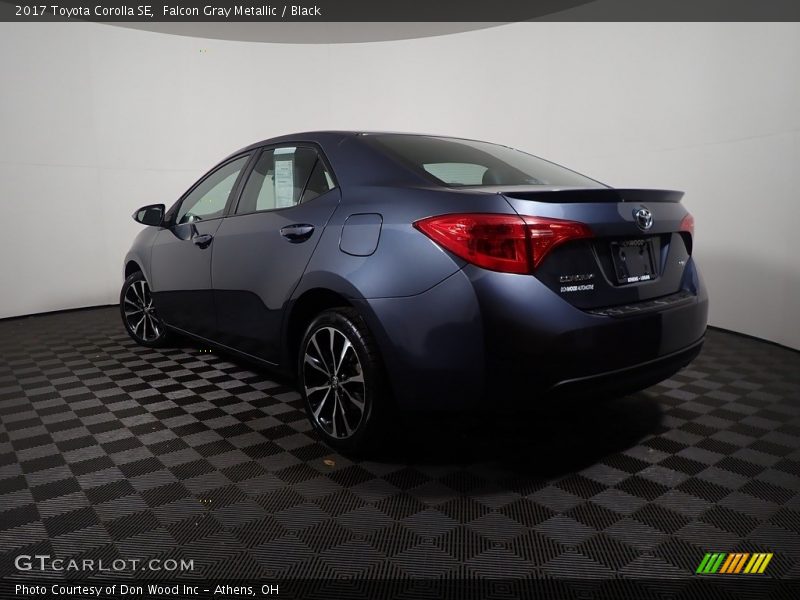 Falcon Gray Metallic / Black 2017 Toyota Corolla SE