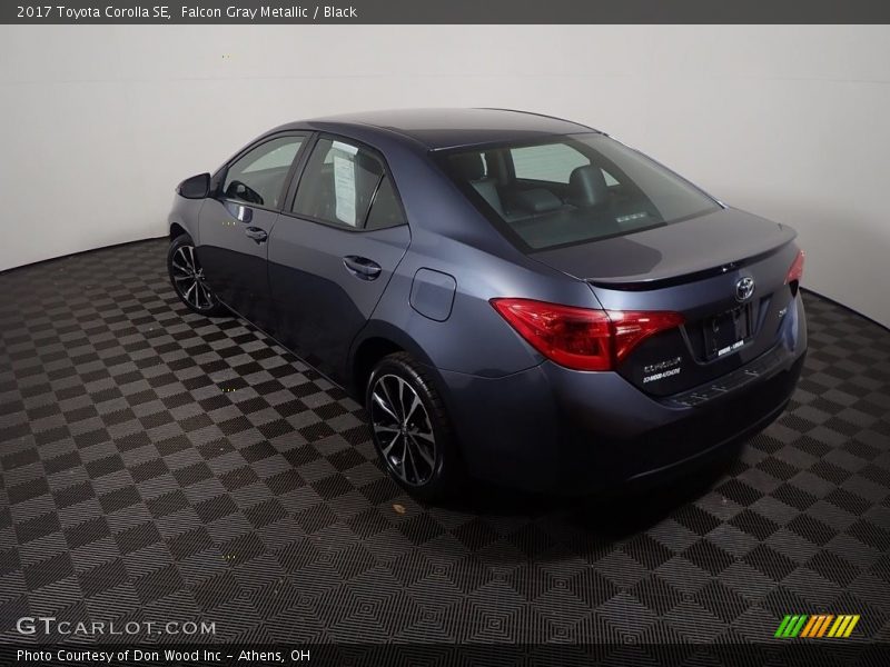 Falcon Gray Metallic / Black 2017 Toyota Corolla SE