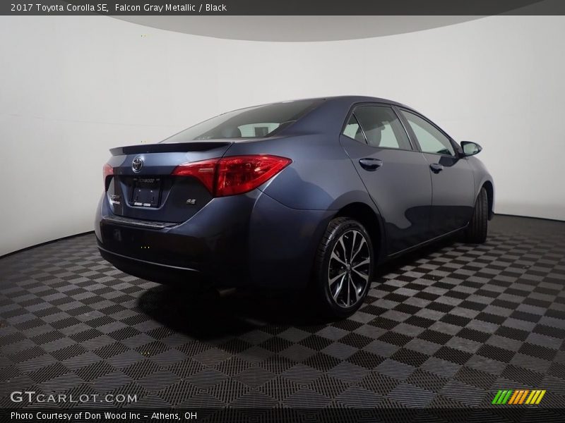 Falcon Gray Metallic / Black 2017 Toyota Corolla SE