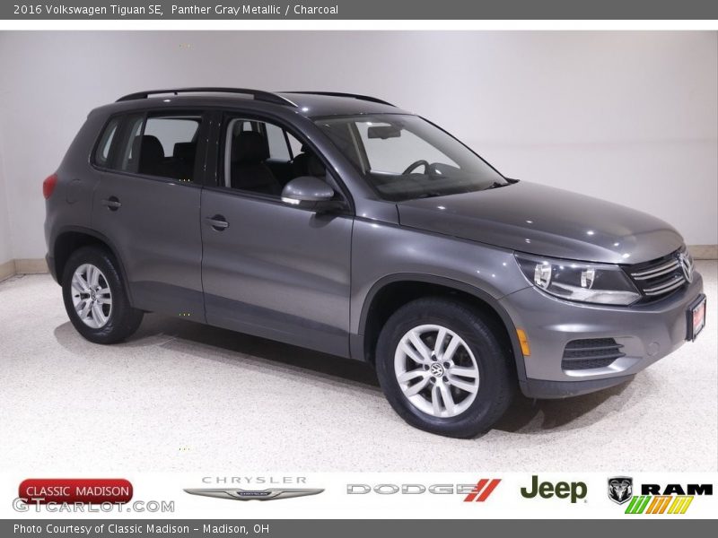 Panther Gray Metallic / Charcoal 2016 Volkswagen Tiguan SE