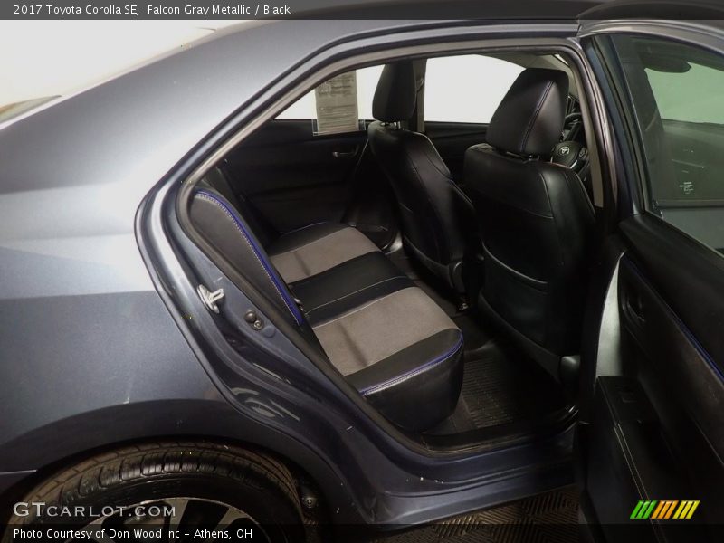 Falcon Gray Metallic / Black 2017 Toyota Corolla SE