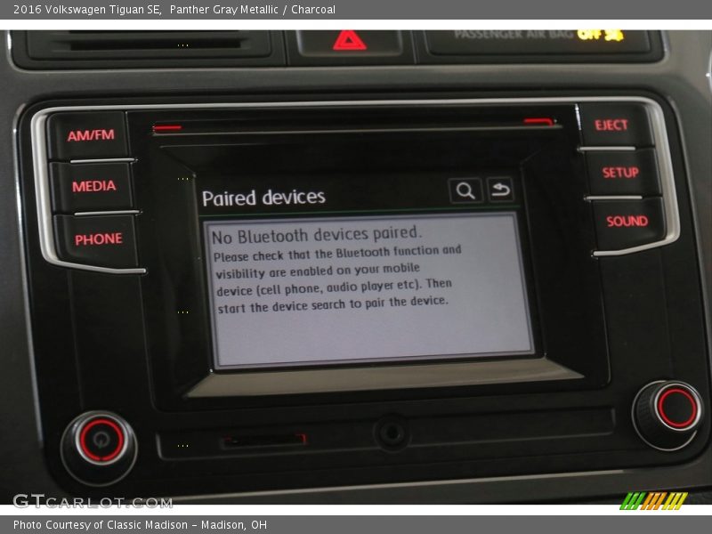 Panther Gray Metallic / Charcoal 2016 Volkswagen Tiguan SE