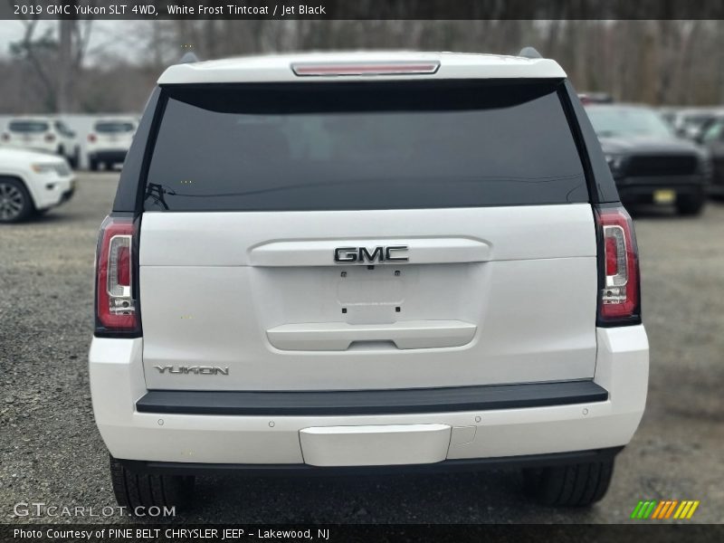 White Frost Tintcoat / Jet Black 2019 GMC Yukon SLT 4WD