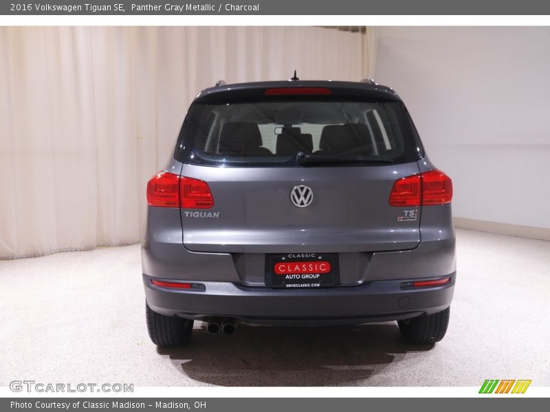 Panther Gray Metallic / Charcoal 2016 Volkswagen Tiguan SE