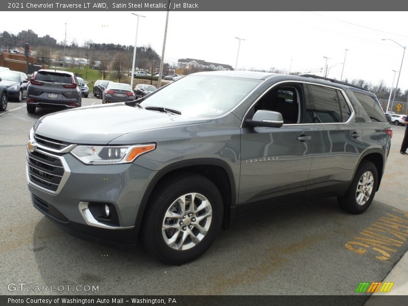 Satin Steel Metallic / Jet Black 2021 Chevrolet Traverse LT AWD