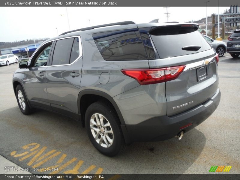 Satin Steel Metallic / Jet Black 2021 Chevrolet Traverse LT AWD