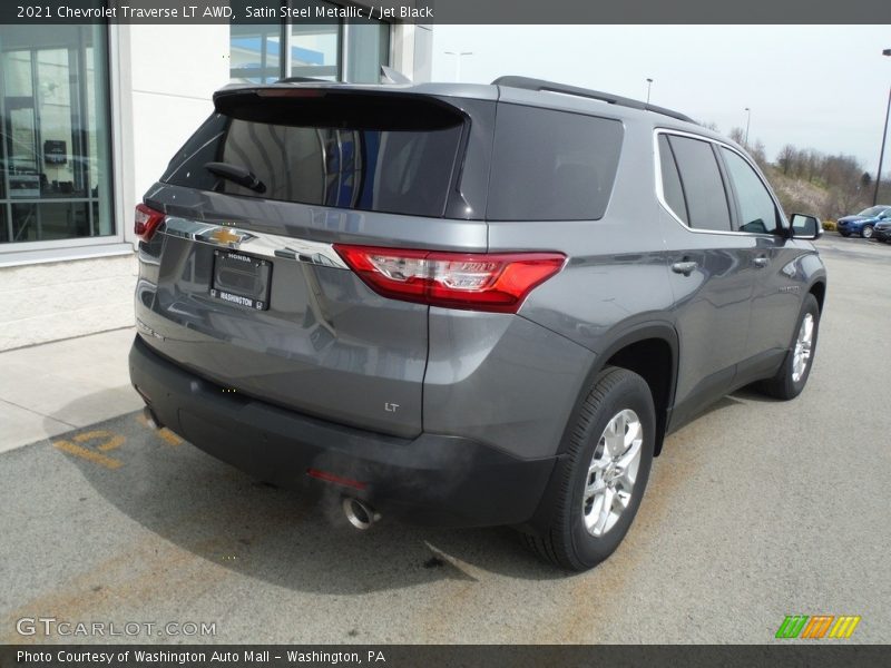 Satin Steel Metallic / Jet Black 2021 Chevrolet Traverse LT AWD