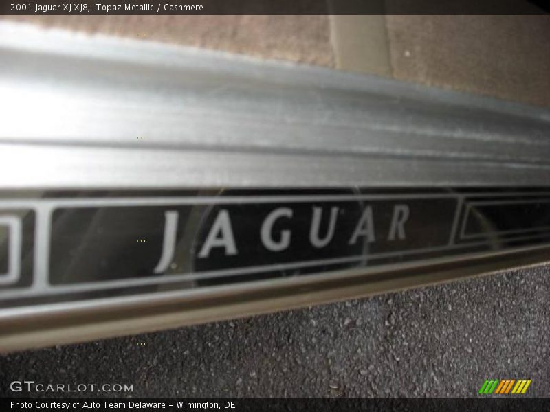 Topaz Metallic / Cashmere 2001 Jaguar XJ XJ8