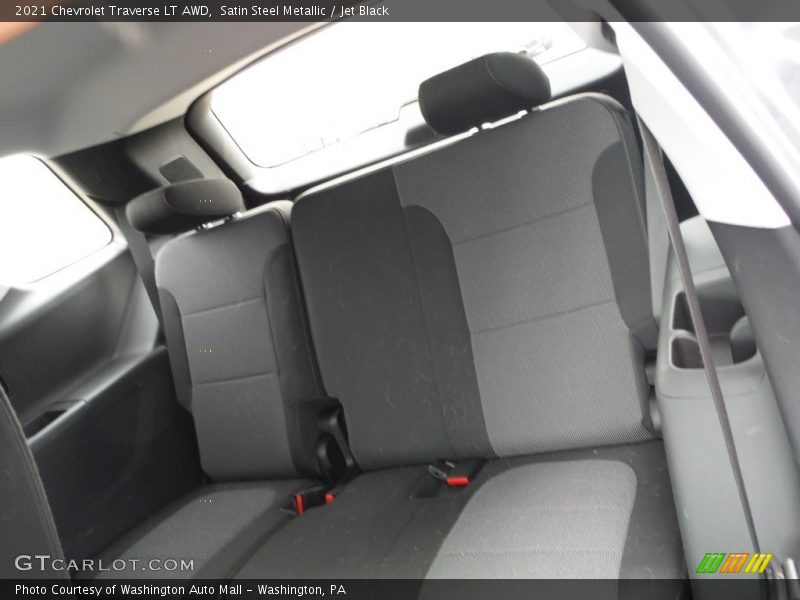 Satin Steel Metallic / Jet Black 2021 Chevrolet Traverse LT AWD