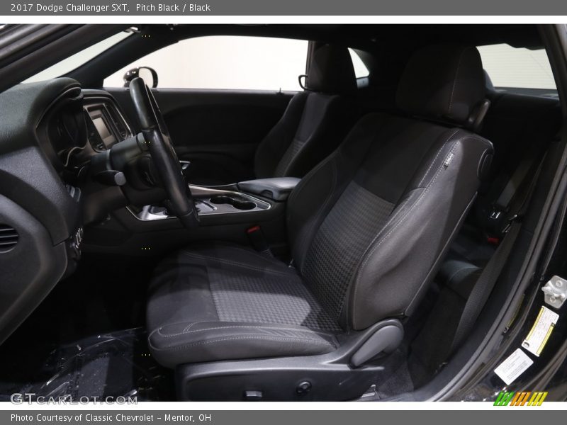 Pitch Black / Black 2017 Dodge Challenger SXT