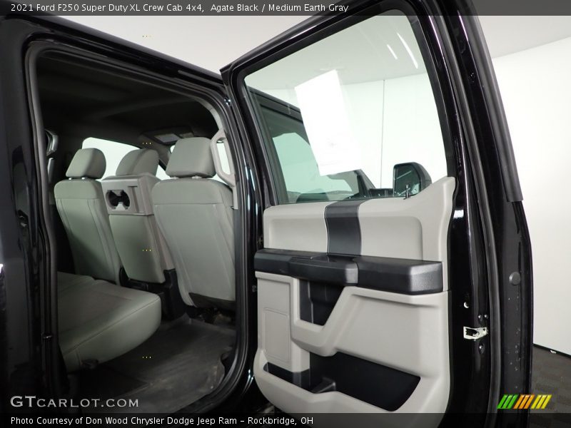 Agate Black / Medium Earth Gray 2021 Ford F250 Super Duty XL Crew Cab 4x4