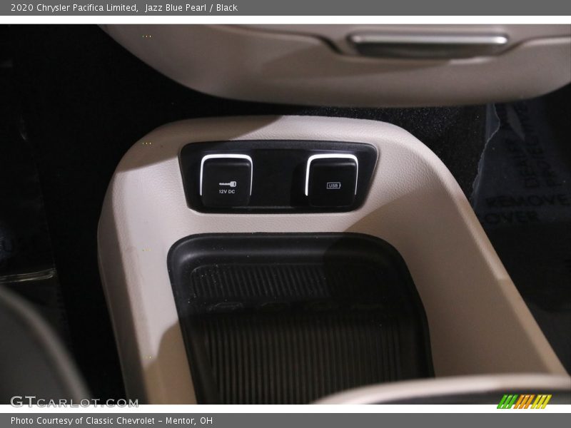 Jazz Blue Pearl / Black 2020 Chrysler Pacifica Limited