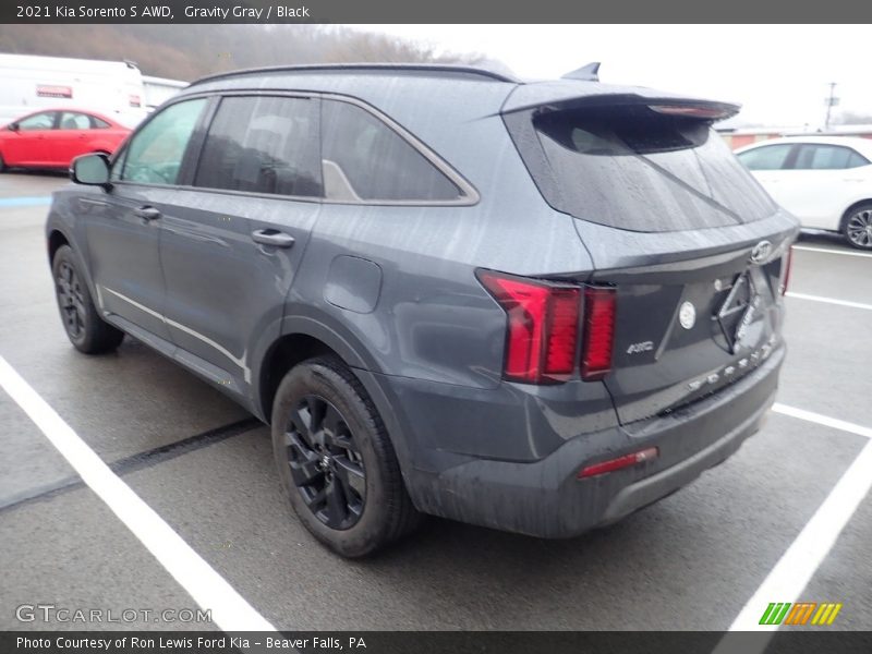 Gravity Gray / Black 2021 Kia Sorento S AWD