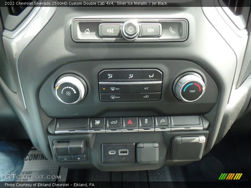 Controls of 2022 Silverado 2500HD Custom Double Cab 4x4