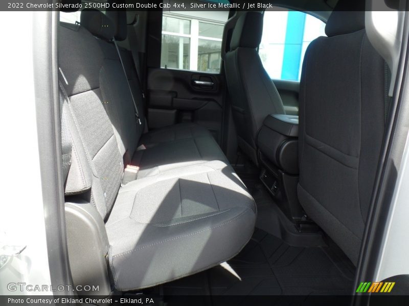 Silver Ice Metallic / Jet Black 2022 Chevrolet Silverado 2500HD Custom Double Cab 4x4