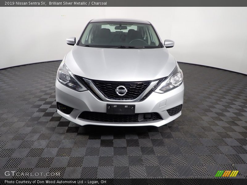 Brilliant Silver Metallic / Charcoal 2019 Nissan Sentra SV