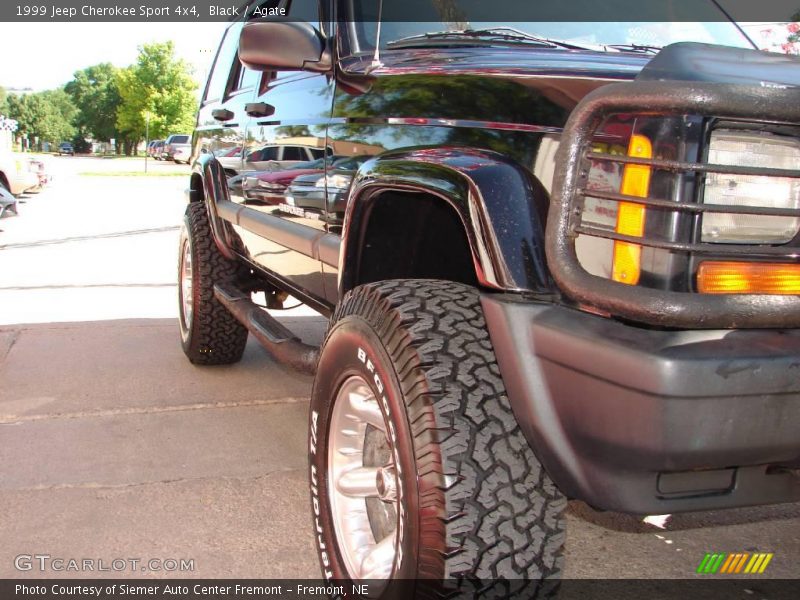 Black / Agate 1999 Jeep Cherokee Sport 4x4