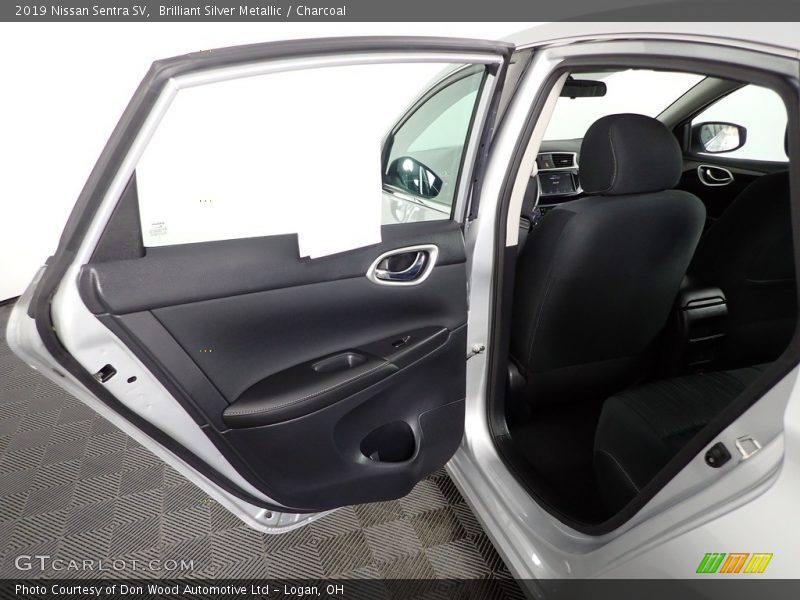 Brilliant Silver Metallic / Charcoal 2019 Nissan Sentra SV